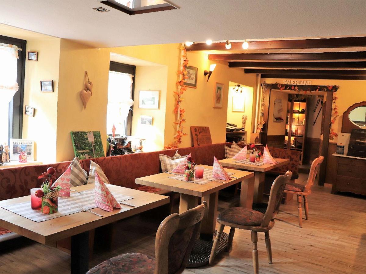 Cafe-Restaurant Vedder Hotell Herscheid Eksteriør bilde